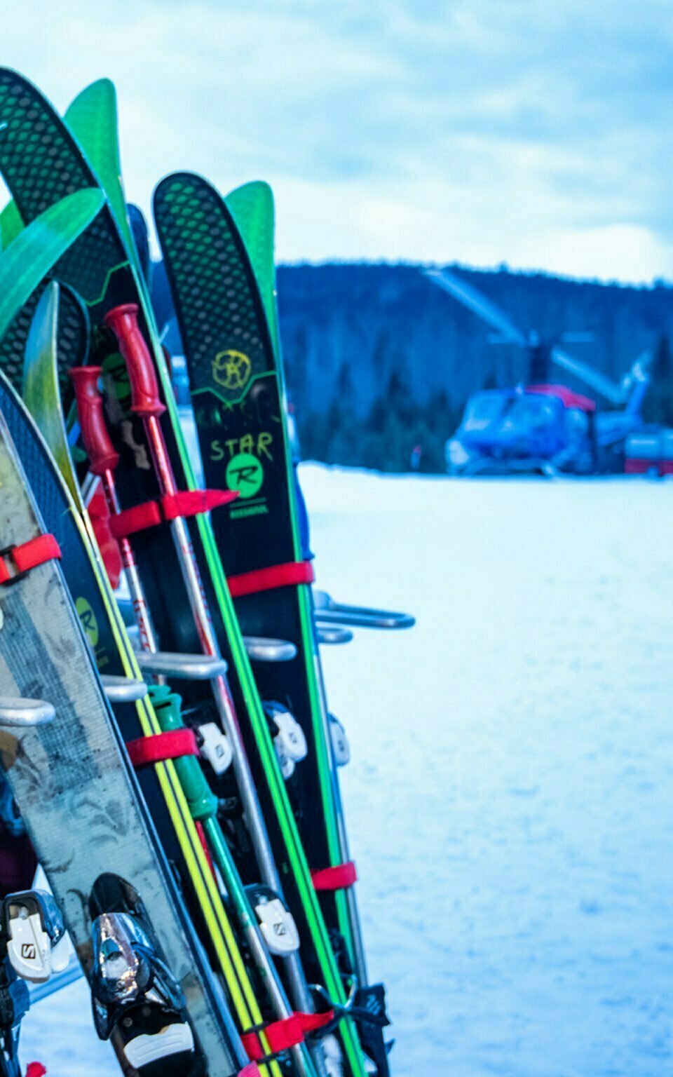 What to Bring Heli-Skiing Crescent Spur Heli-Skiing What to Bring Heli-Skiing Crescent Spur Heli-Skiing