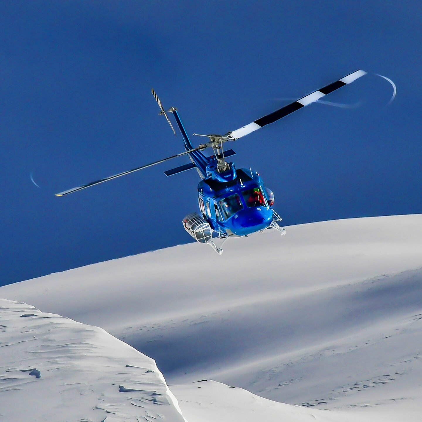 Heli-skiing and snowboarding | Crescent Spur Heli-Skiing