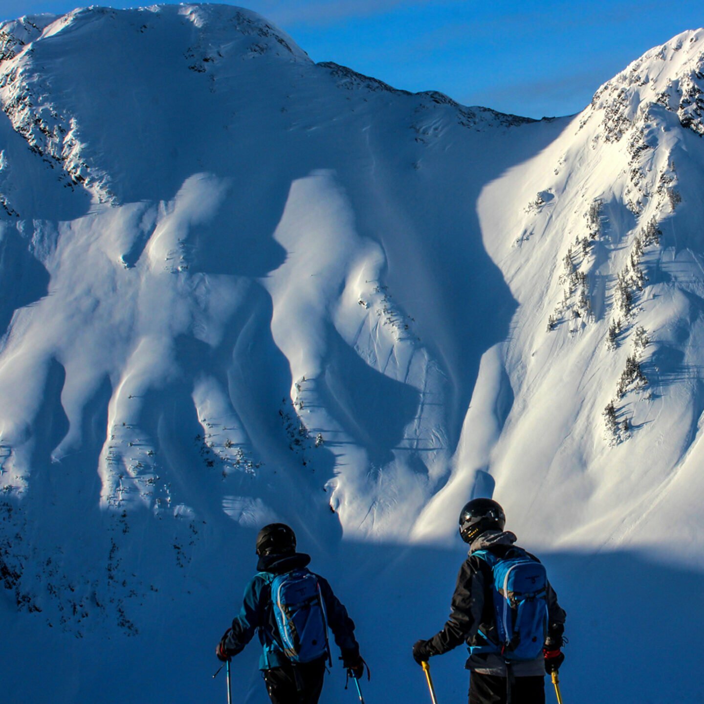 Heli-skiing and snowboarding | Crescent Spur Heli-Skiing