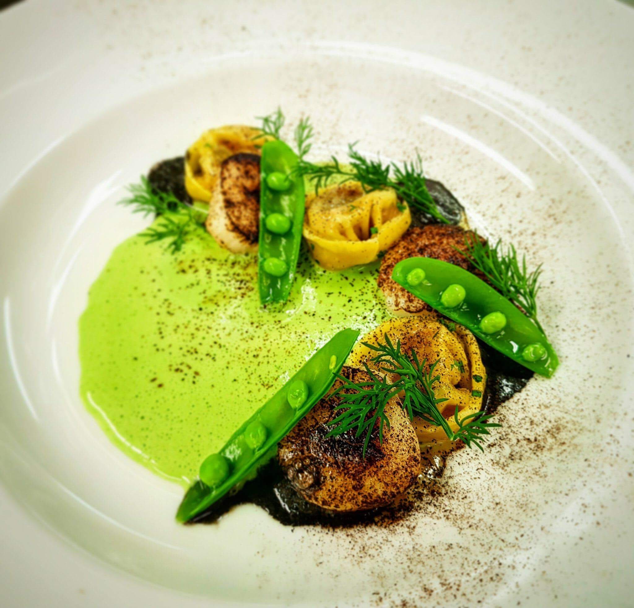 Lodge Dining Experience guests enjoying dinner at luxury fly fishing lodge in British Columbia